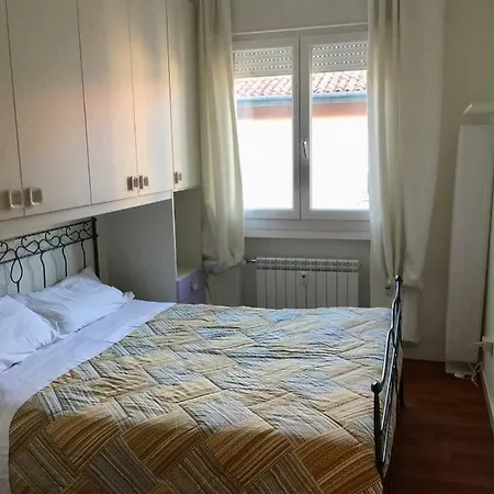 Via Diaz Apartment