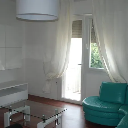Via Diaz Apartment